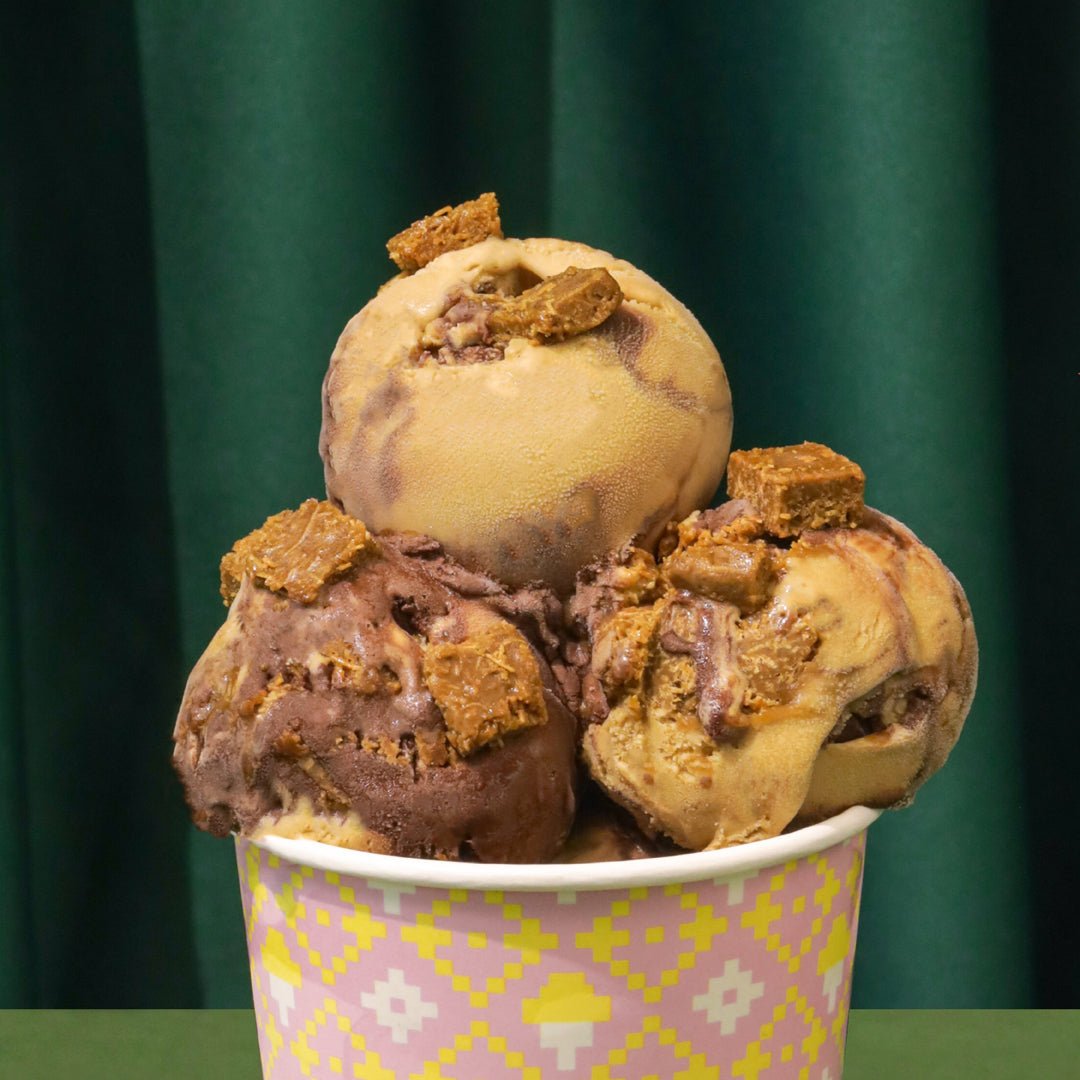 Pistachio Kunafa Chocolate (473ml)